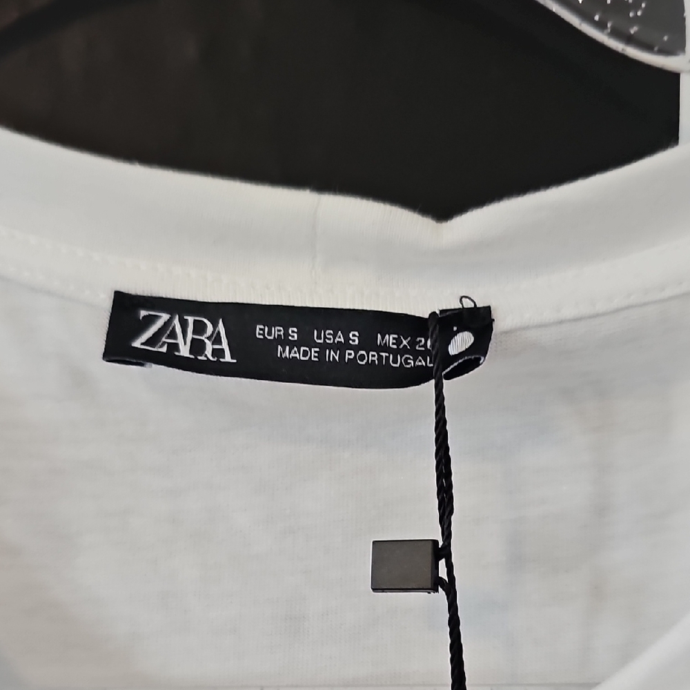 Zara White Adventure Graphic Tee - Picture 3 of 4